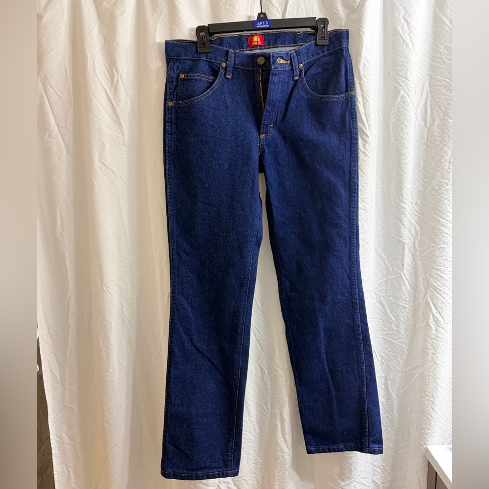 Wrangler 36MWZ Slim Fit Blue Jeans. 31”x32”.
